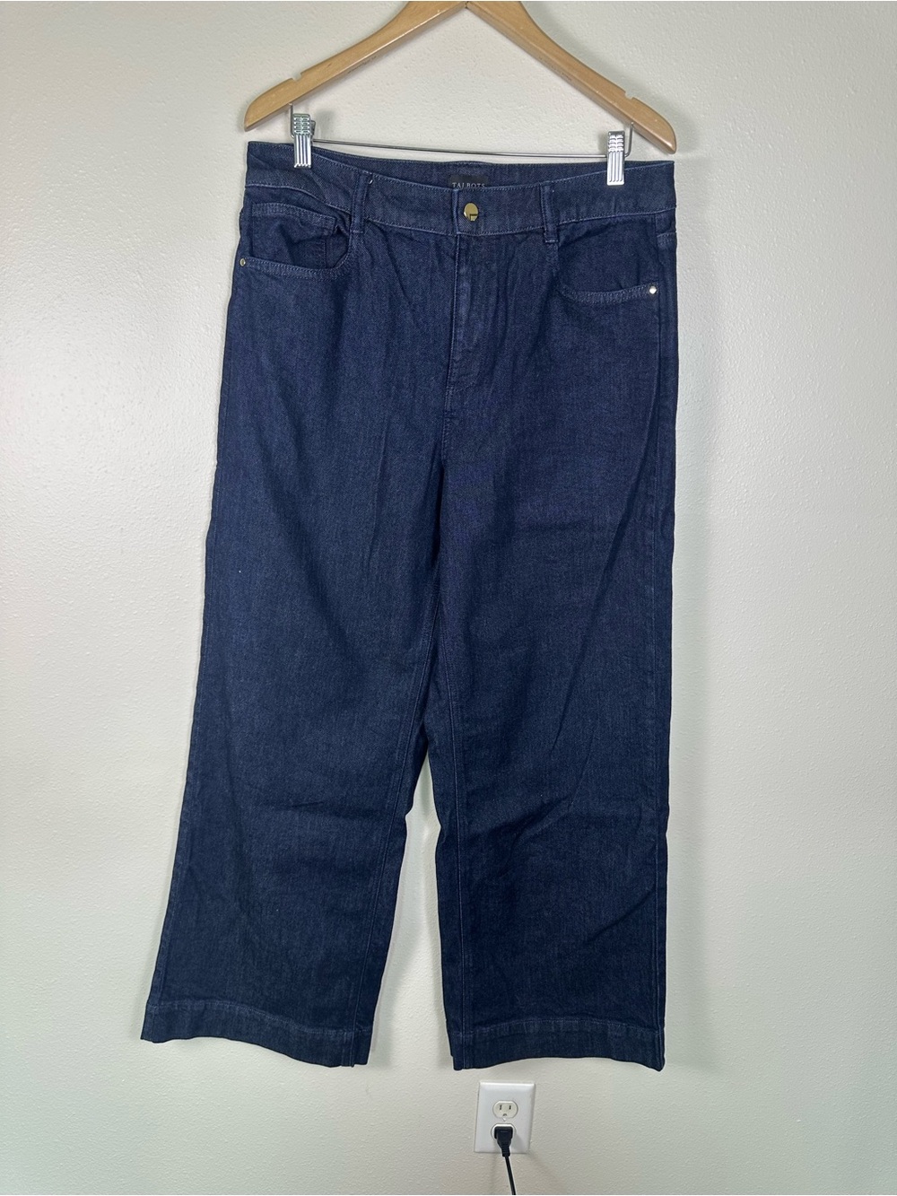 TALBOTS Women 12 Chic Business Casual Relaxed Wide Leg Dark Wash‎ Trouser Jean